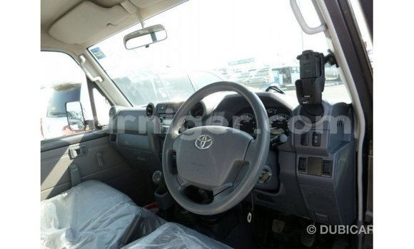 Acheter Import Utilitaire Toyota Land Cruiser Autre à Import - Dubai, Agadez Acheter Import Utilitaire Toyota Land Cruiser Autre à Import - Dubai, Agadez