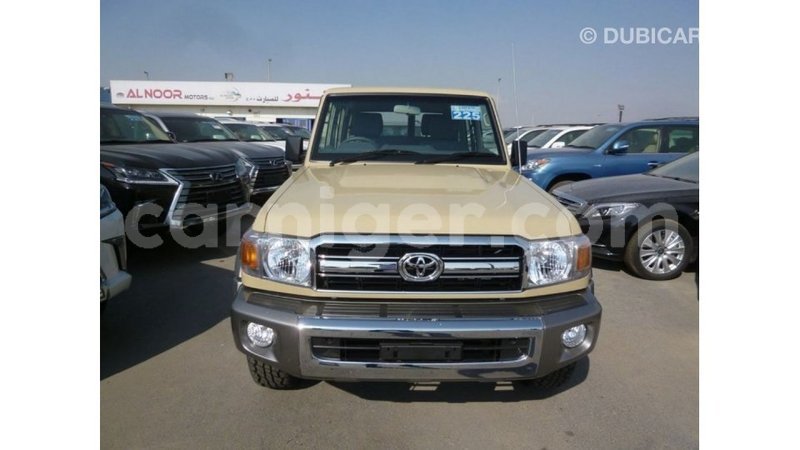 Big with watermark toyota land cruiser agadez import dubai 6317