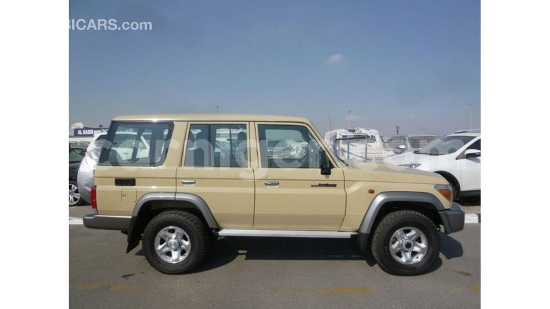 Big with watermark toyota land cruiser agadez import dubai 6317