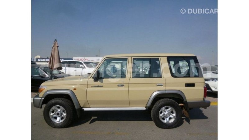 Big with watermark toyota land cruiser agadez import dubai 6317