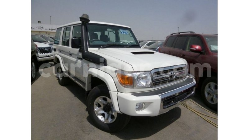 Big with watermark toyota land cruiser agadez import dubai 6321