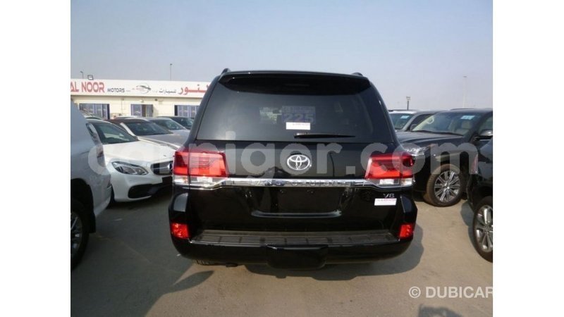 Big with watermark toyota land cruiser agadez import dubai 6324