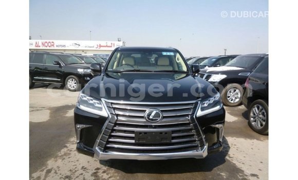 Sayi Imported Lexus LX Black Mota in Import - Dubai a Agadez Sayi Imported Lexus LX Black Mota in Import - Dubai a Agadez