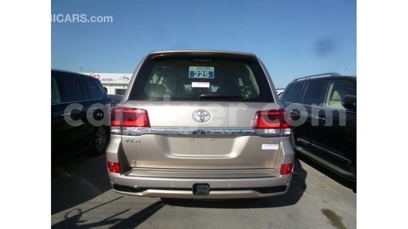 Big with watermark toyota land cruiser agadez import dubai 6329