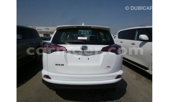 Buy Import Toyota Ade White Truck in Import - Dubai in Agadez Buy Import Toyota Ade White Truck in Import - Dubai in Agadez