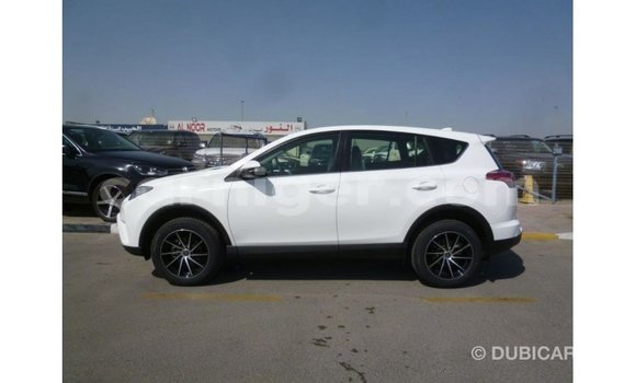 Buy Import Toyota Ade White Truck in Import - Dubai in Agadez Buy Import Toyota Ade White Truck in Import - Dubai in Agadez