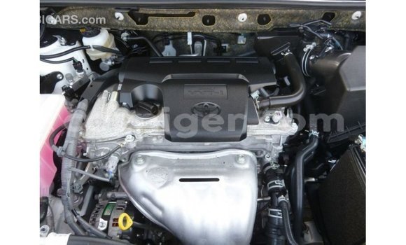 Buy Import Toyota Ade White Truck in Import - Dubai in Agadez Buy Import Toyota Ade White Truck in Import - Dubai in Agadez