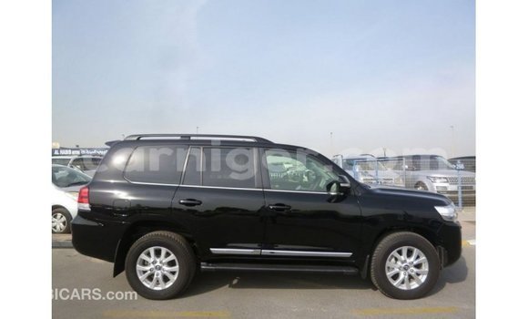 Sayi Imported Toyota Land Cruiser Black Babbar mota in Import - Dubai a Agadez Sayi Imported Toyota Land Cruiser Black Babbar mota in Import - Dubai a Agadez