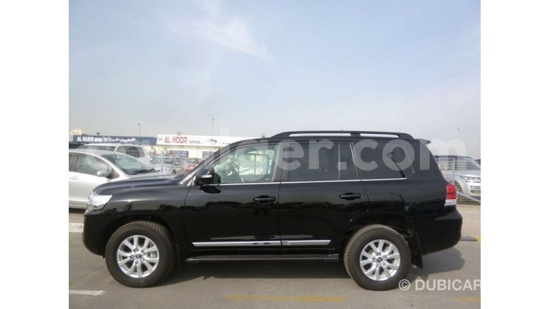 Big with watermark toyota land cruiser agadez import dubai 6331