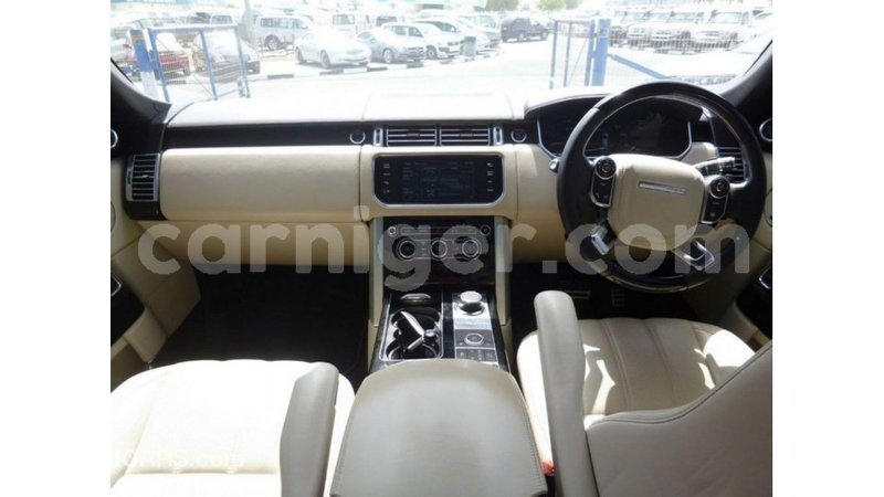 Big with watermark land rover range rover agadez import dubai 6334