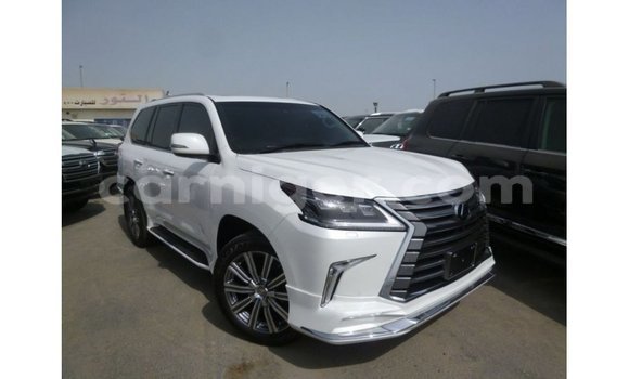Acheter Import Voiture Lexus LX Blanc à Import - Dubai, Agadez Acheter Import Voiture Lexus LX Blanc à Import - Dubai, Agadez