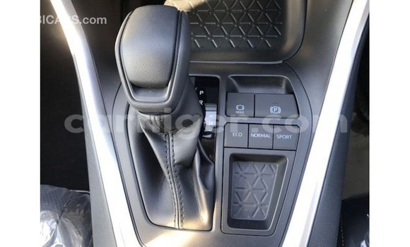 Acheter Import Utilitaire Toyota Ade Autre à Import - Dubai, Agadez Acheter Import Utilitaire Toyota Ade Autre à Import - Dubai, Agadez