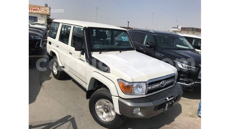 Big with watermark toyota land cruiser agadez import dubai 6340