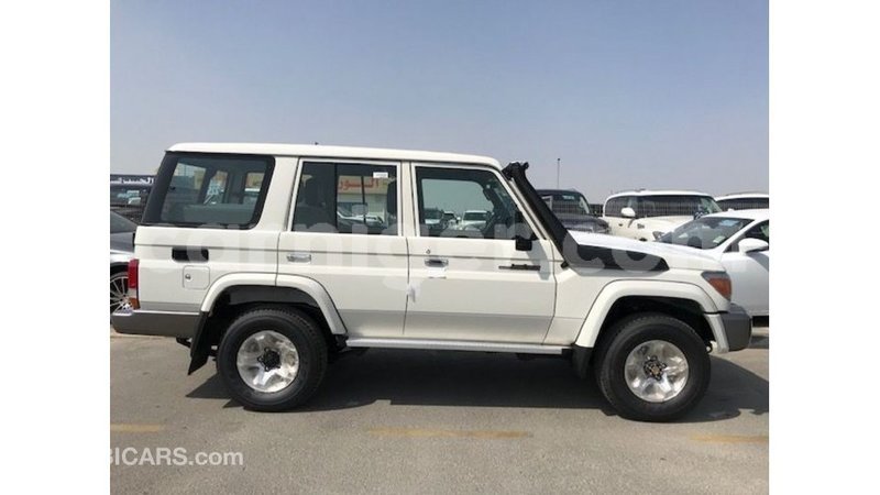 Big with watermark toyota land cruiser agadez import dubai 6340