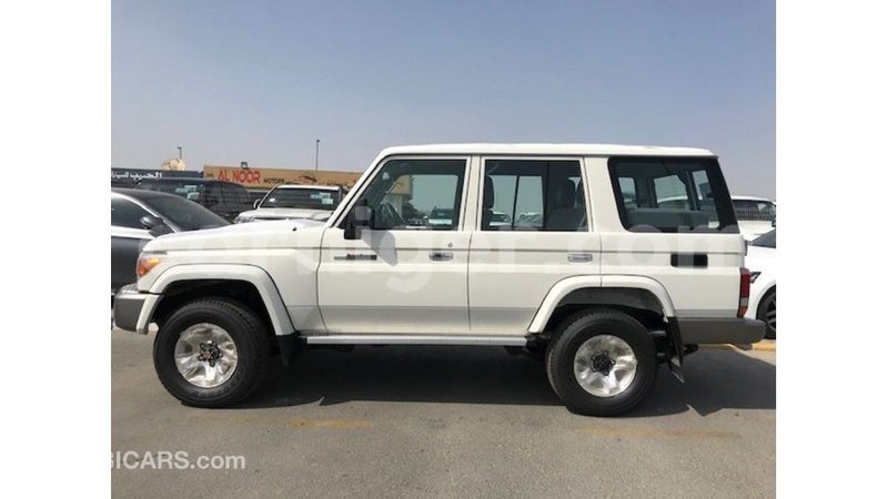 Big with watermark toyota land cruiser agadez import dubai 6340