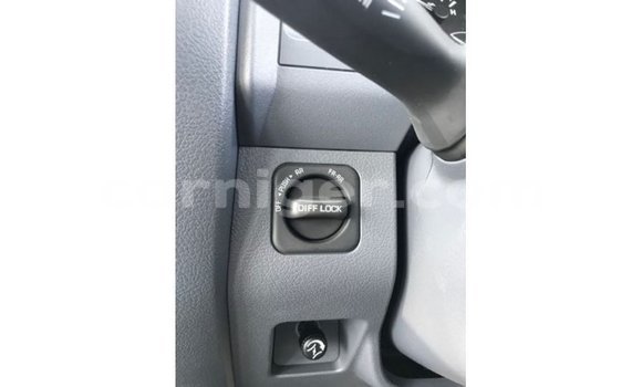 Sayi Imported Toyota Land Cruiser White Babbar mota in Import - Dubai a Agadez Sayi Imported Toyota Land Cruiser White Babbar mota in Import - Dubai a Agadez