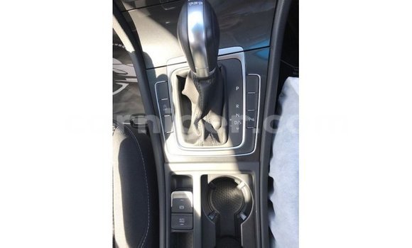 Acheter Import Voiture Volkswagen Golf Autre à Import - Dubai, Agadez Acheter Import Voiture Volkswagen Golf Autre à Import - Dubai, Agadez