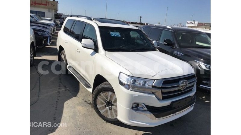 Big with watermark toyota land cruiser agadez import dubai 6342