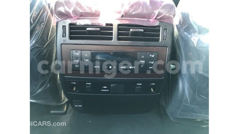 Big with watermark toyota land cruiser agadez import dubai 6342