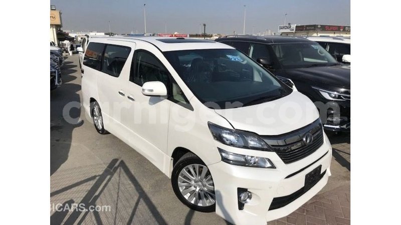 Big with watermark toyota vellfire agadez import dubai 6343