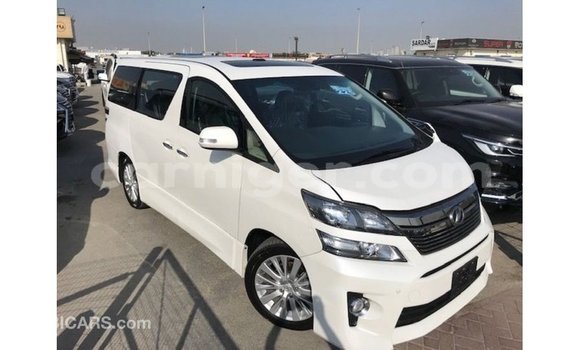 Buy Import Toyota Vellfire White Car in Import - Dubai in Agadez Buy Import Toyota Vellfire White Car in Import - Dubai in Agadez