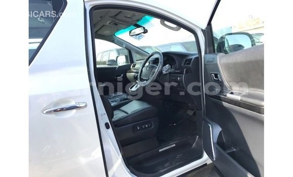 Buy Import Toyota Vellfire White Car in Import - Dubai in Agadez Buy Import Toyota Vellfire White Car in Import - Dubai in Agadez