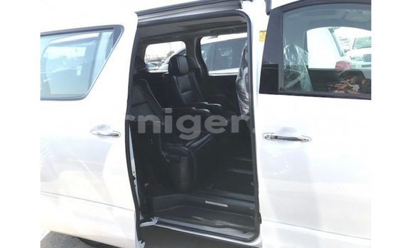 Buy Import Toyota Vellfire White Car in Import - Dubai in Agadez Buy Import Toyota Vellfire White Car in Import - Dubai in Agadez