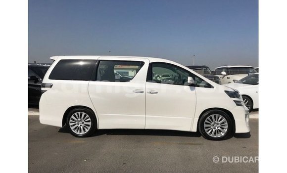 Buy Import Toyota Vellfire White Car in Import - Dubai in Agadez Buy Import Toyota Vellfire White Car in Import - Dubai in Agadez