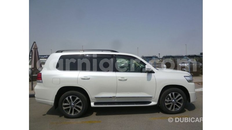 Big with watermark toyota land cruiser agadez import dubai 6344