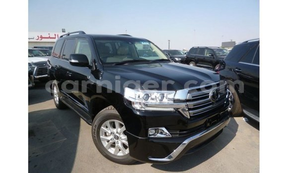 Buy Import Toyota Land Cruiser Black Truck in Import - Dubai in Agadez Buy Import Toyota Land Cruiser Black Truck in Import - Dubai in Agadez
