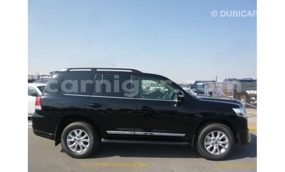 Buy Import Toyota Land Cruiser Black Truck in Import - Dubai in Agadez Buy Import Toyota Land Cruiser Black Truck in Import - Dubai in Agadez