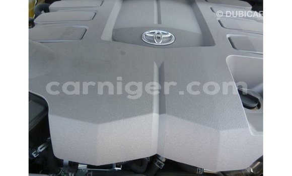 Buy Import Toyota Land Cruiser Black Truck in Import - Dubai in Agadez Buy Import Toyota Land Cruiser Black Truck in Import - Dubai in Agadez