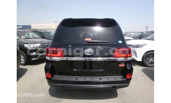 Sayi Imported Toyota Land Cruiser Black Babbar mota in Import - Dubai a Agadez Sayi Imported Toyota Land Cruiser Black Babbar mota in Import - Dubai a Agadez