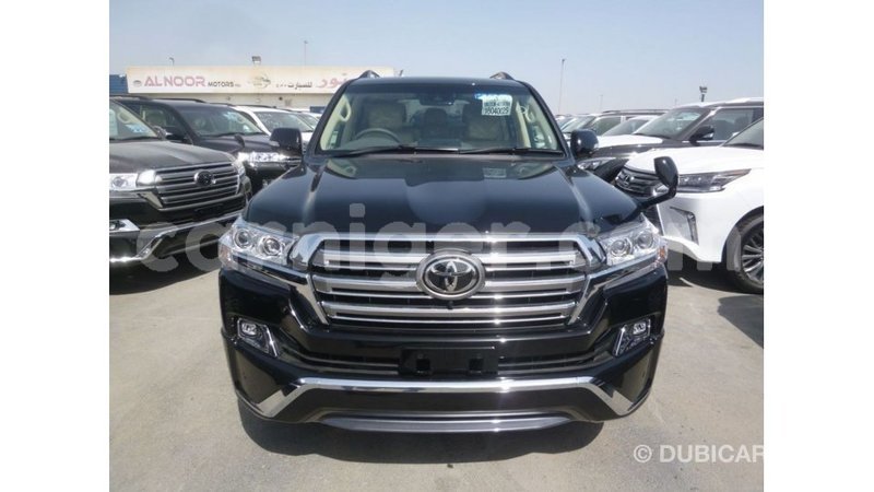 Big with watermark toyota land cruiser agadez import dubai 6347