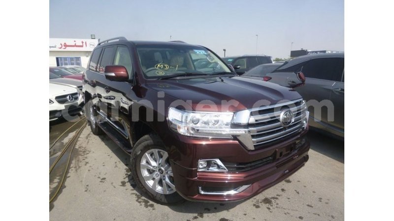 Big with watermark toyota land cruiser agadez import dubai 6349