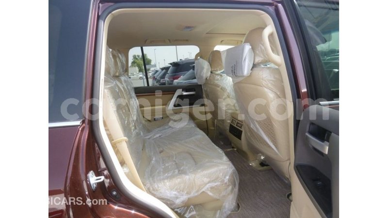 Big with watermark toyota land cruiser agadez import dubai 6349