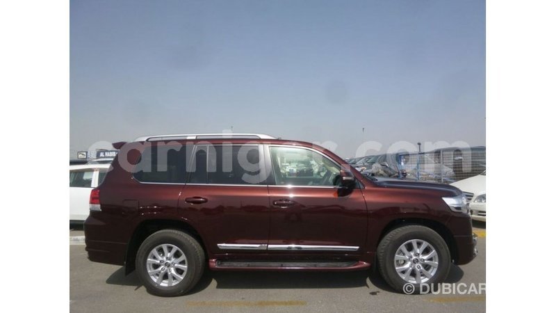 Big with watermark toyota land cruiser agadez import dubai 6349