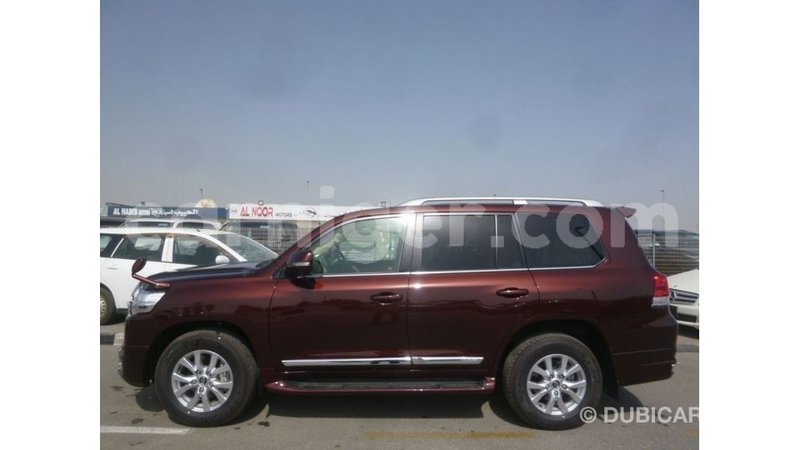 Big with watermark toyota land cruiser agadez import dubai 6349