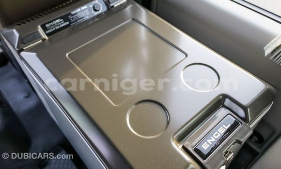 Sayi Imported Toyota Coaster White Mota in Import - Dubai a Agadez Sayi Imported Toyota Coaster White Mota in Import - Dubai a Agadez