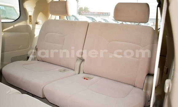 Sayi Imported Toyota Land Cruiser White Babbar mota in Import - Dubai a Agadez Sayi Imported Toyota Land Cruiser White Babbar mota in Import - Dubai a Agadez
