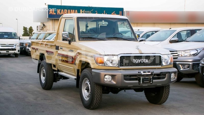 Big with watermark toyota land cruiser agadez import dubai 6358