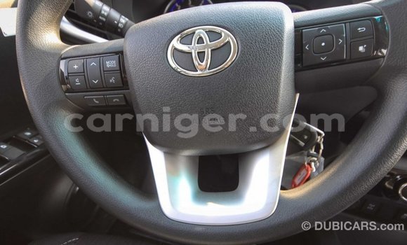 Sayi Imported Toyota Hilux Other Mota in Import - Dubai a Agadez Sayi Imported Toyota Hilux Other Mota in Import - Dubai a Agadez