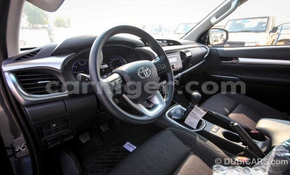 Sayi Imported Toyota Hilux Other Mota in Import - Dubai a Agadez Sayi Imported Toyota Hilux Other Mota in Import - Dubai a Agadez
