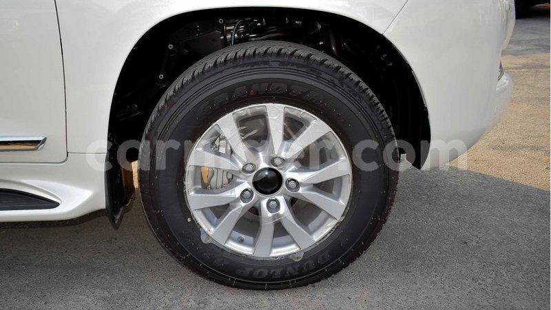 Big with watermark toyota land cruiser agadez import dubai 6362