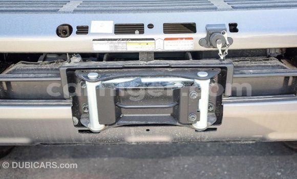 Sayi Imported Toyota Land Cruiser Beige Babbar mota in Import - Dubai a Agadez Sayi Imported Toyota Land Cruiser Beige Babbar mota in Import - Dubai a Agadez