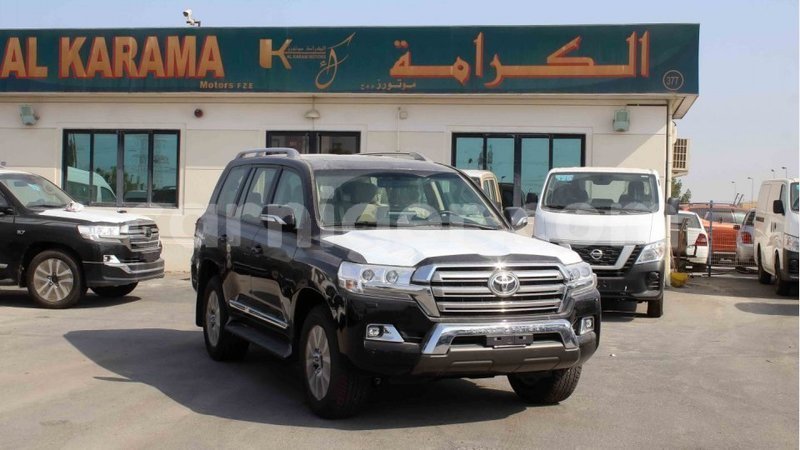 Big with watermark toyota land cruiser agadez import dubai 6364