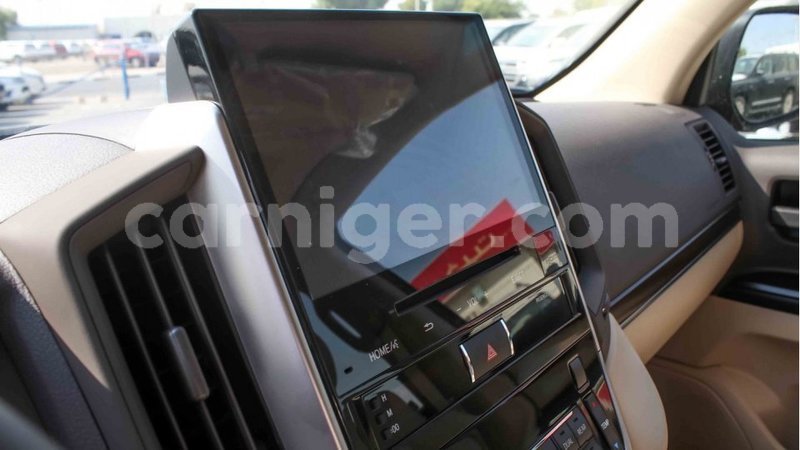 Big with watermark toyota land cruiser agadez import dubai 6364