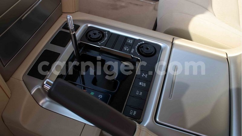 Big with watermark toyota land cruiser agadez import dubai 6364