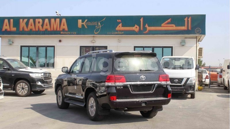 Big with watermark toyota land cruiser agadez import dubai 6364