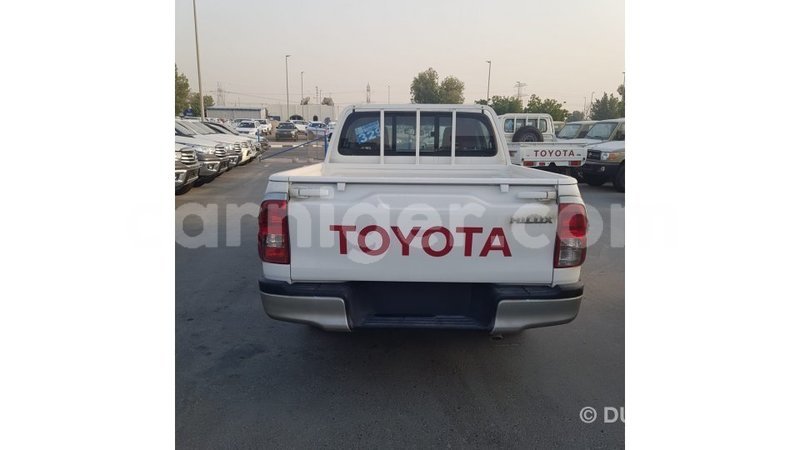 Big with watermark toyota hilux agadez import dubai 6370